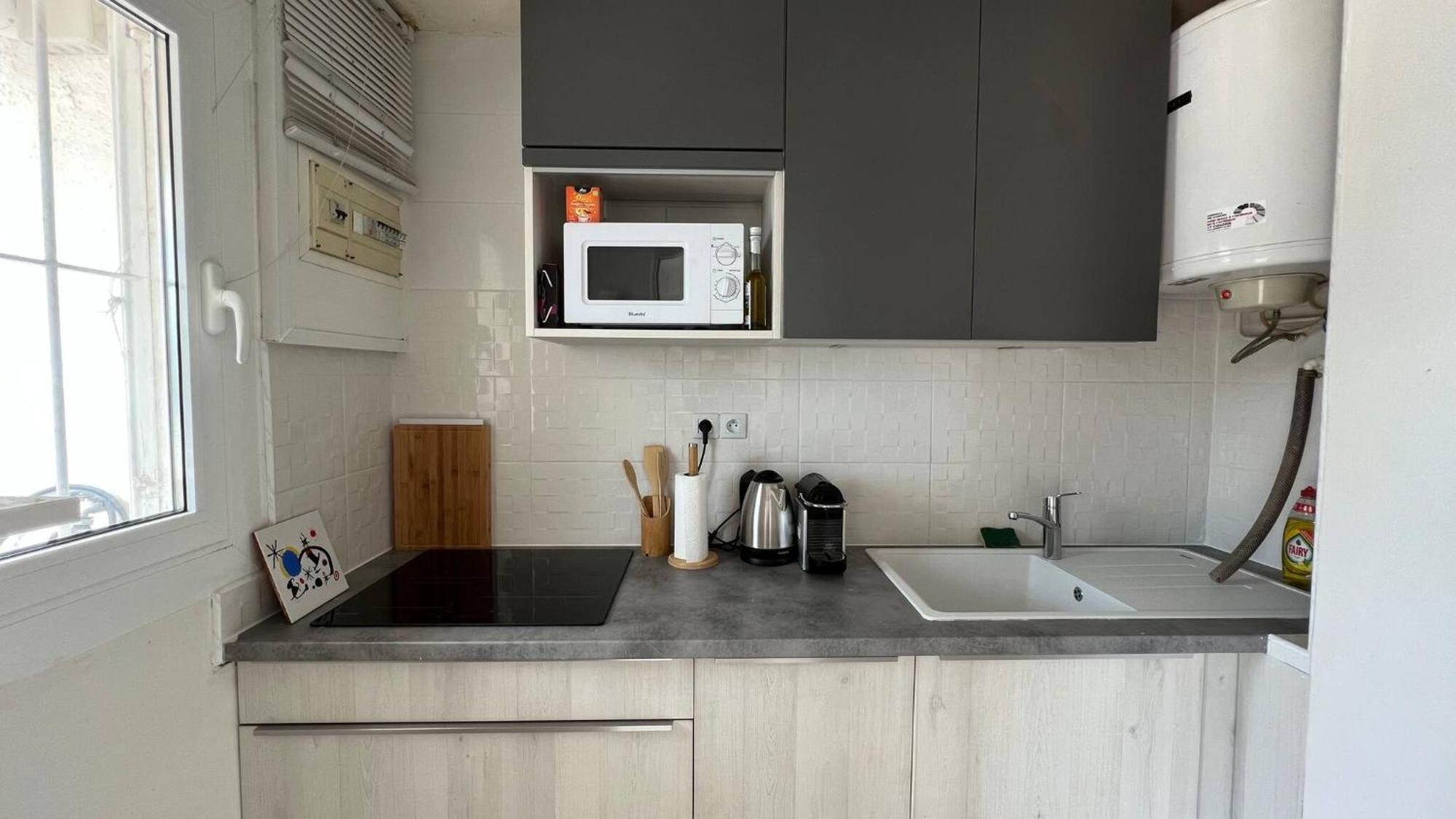 Precioso Apartamento Moderno En Primera Linea Del Mar Av-11 Roses Esterno foto